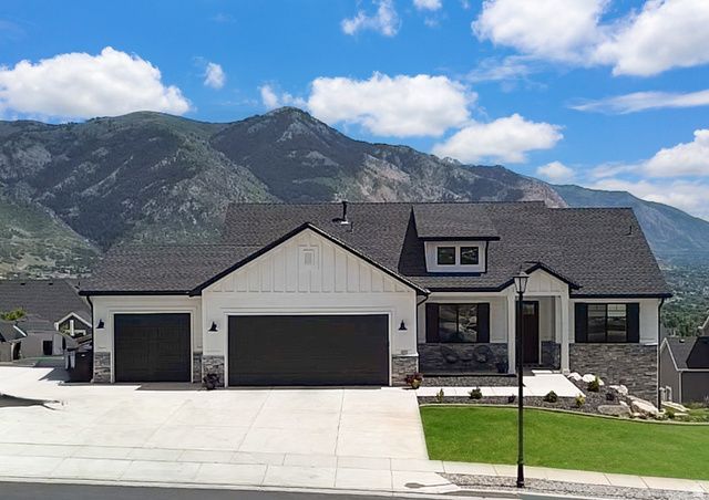 419 E 3700 N, North Ogden, UT 84414 Main Photo