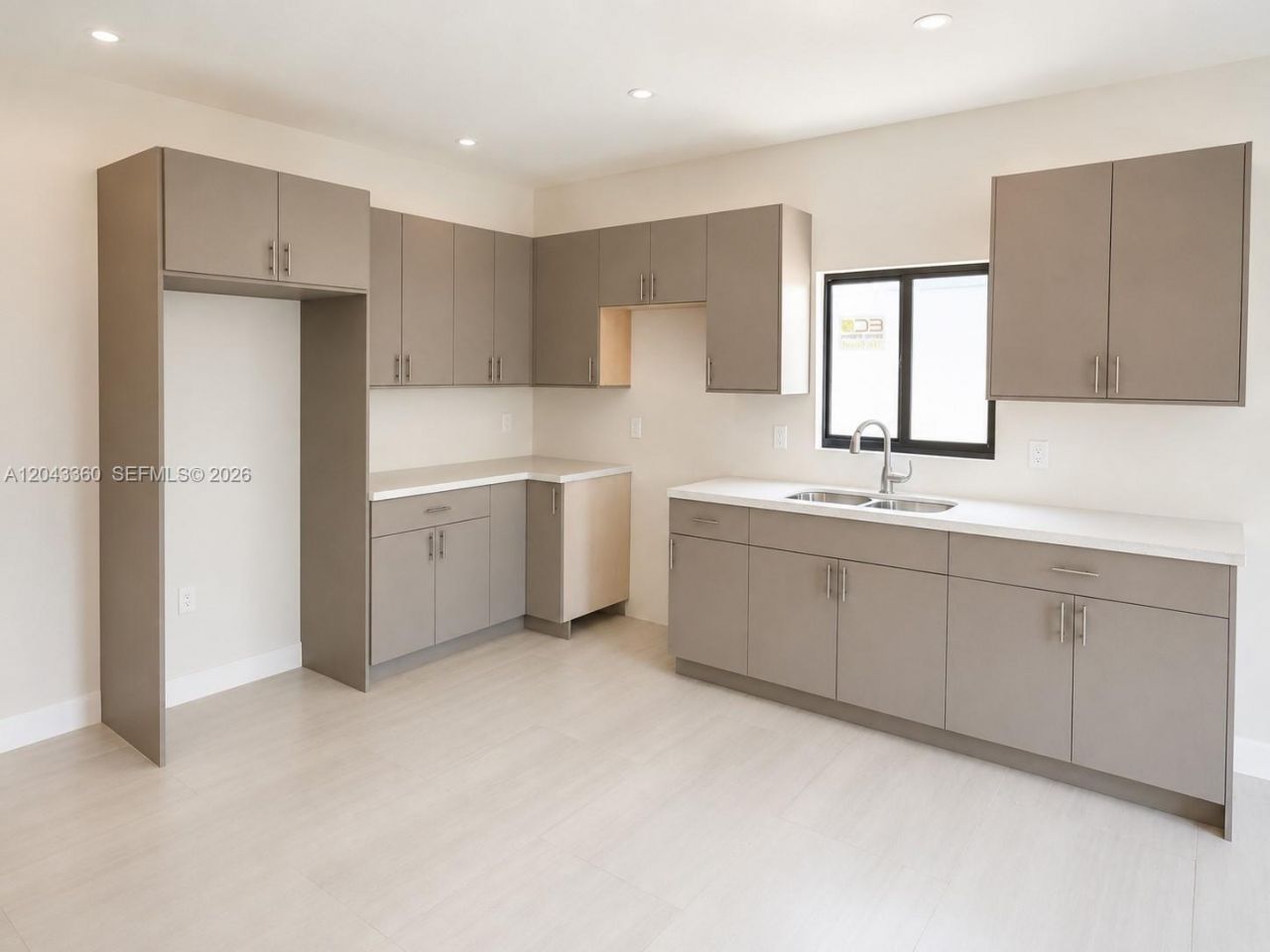 13720 NE 2nd Court , North Miami, FL 33161 Photo