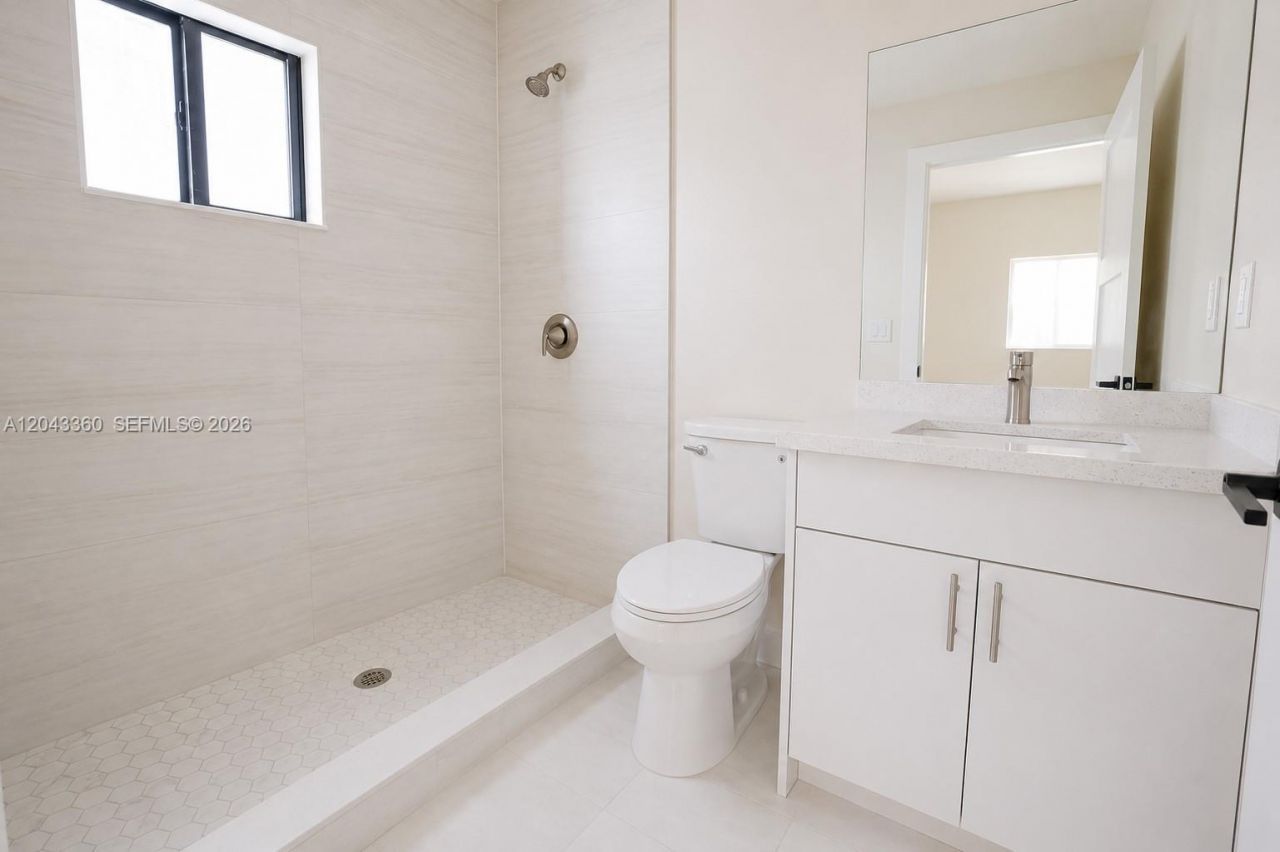 13720 NE 2nd Court , North Miami, FL 33161 Photo