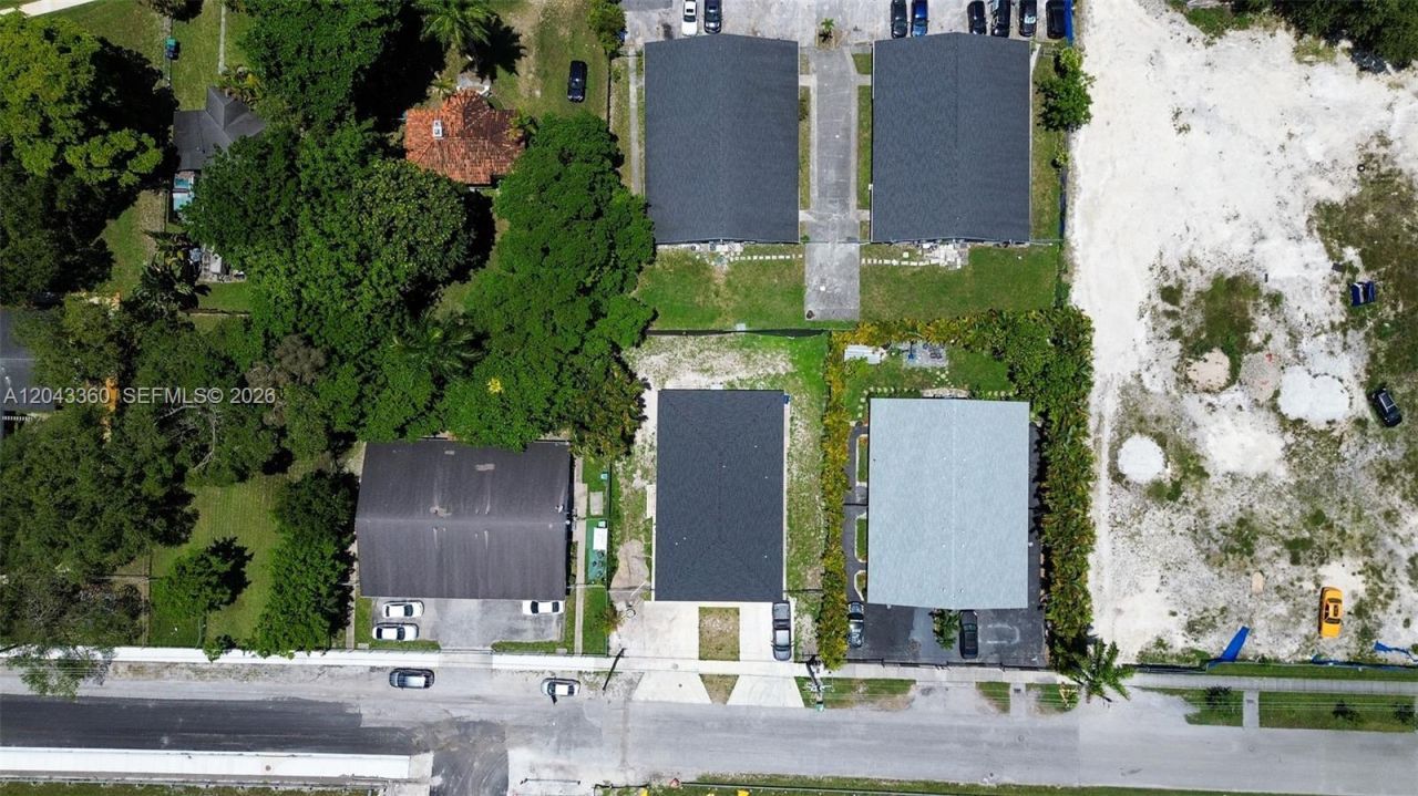13720 NE 2nd Court , North Miami, FL 33161 Photo