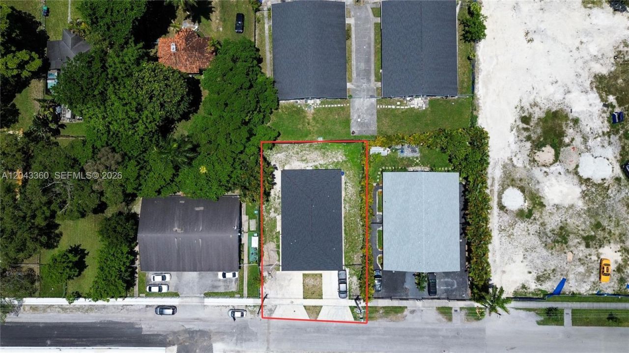 13720 NE 2nd Court , North Miami, FL 33161 Photo