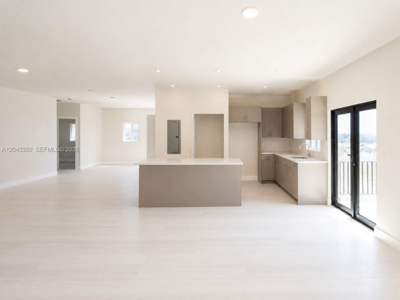 13720 NE 2nd Court , North Miami, FL 33161 Photo
