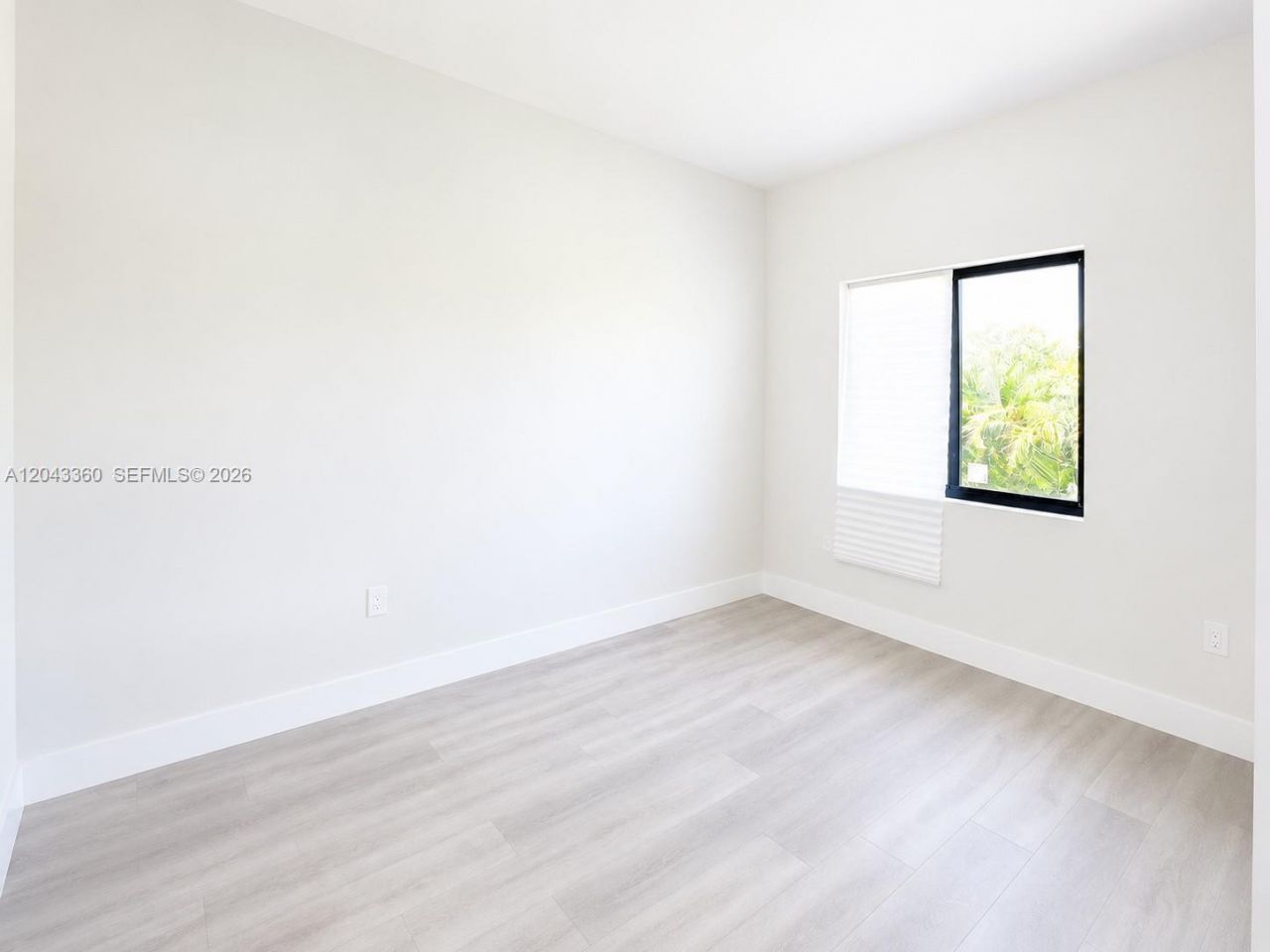 13720 NE 2nd Court , North Miami, FL 33161 Photo