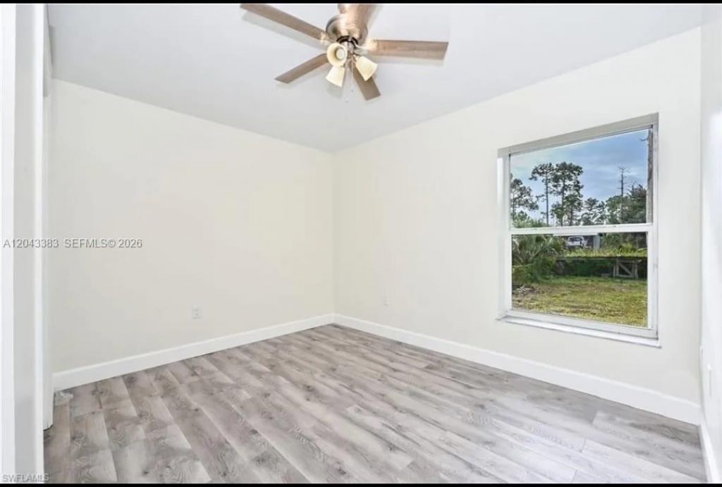 2830 NE 4th Ave, Naples, FL 34120 Photo