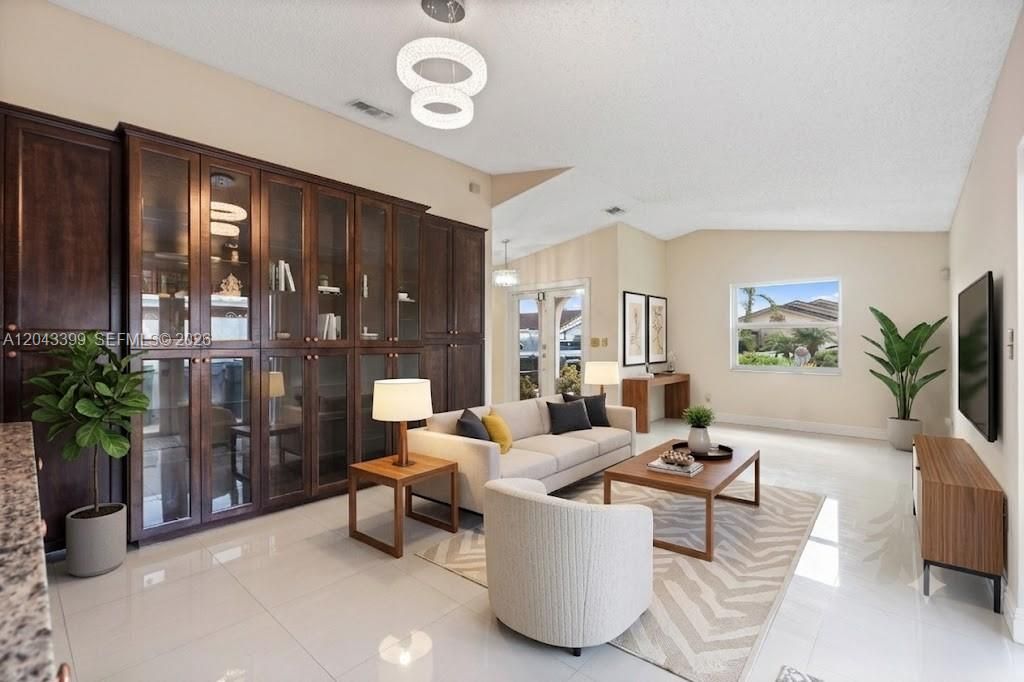 910 SW 140th Ave, Miami, FL 33184 Photo