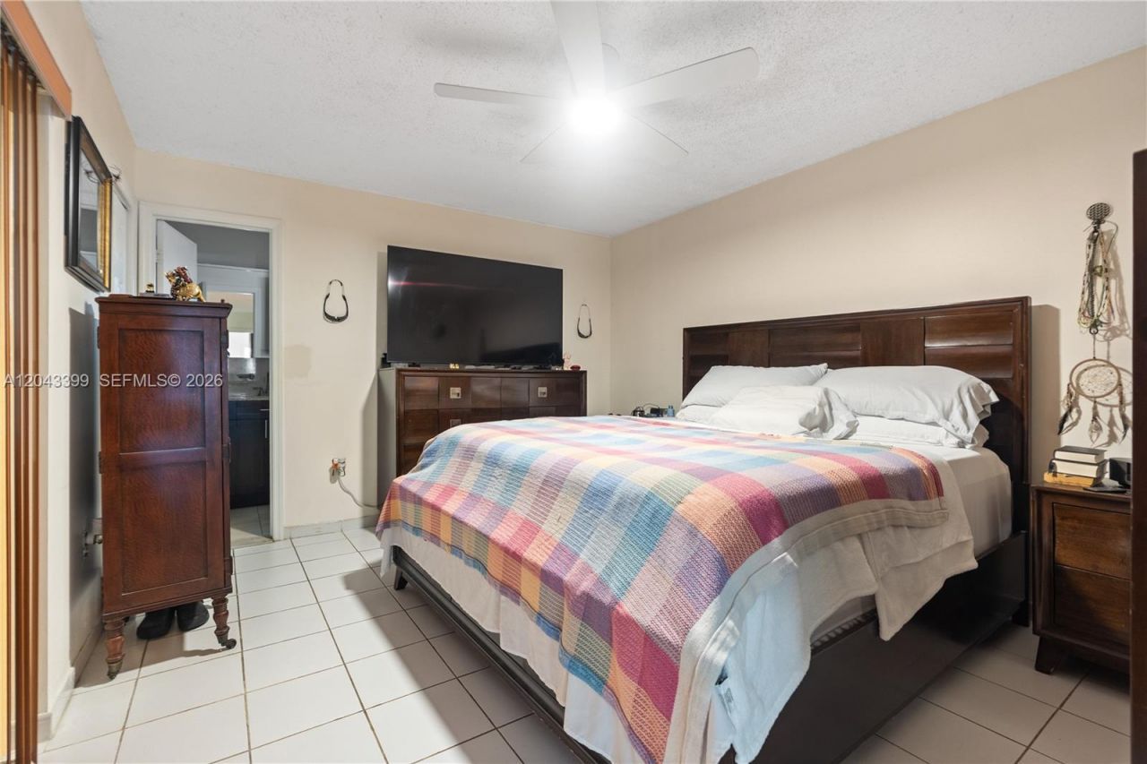 910 SW 140th Ave, Miami, FL 33184 Photo