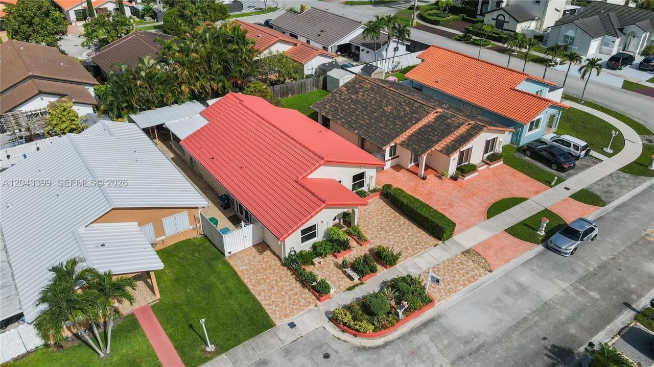 910 SW 140th Ave, Miami, FL 33184 Photo