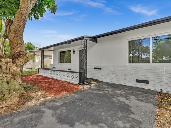8145 Sunset Strip , Sunrise, FL 33322