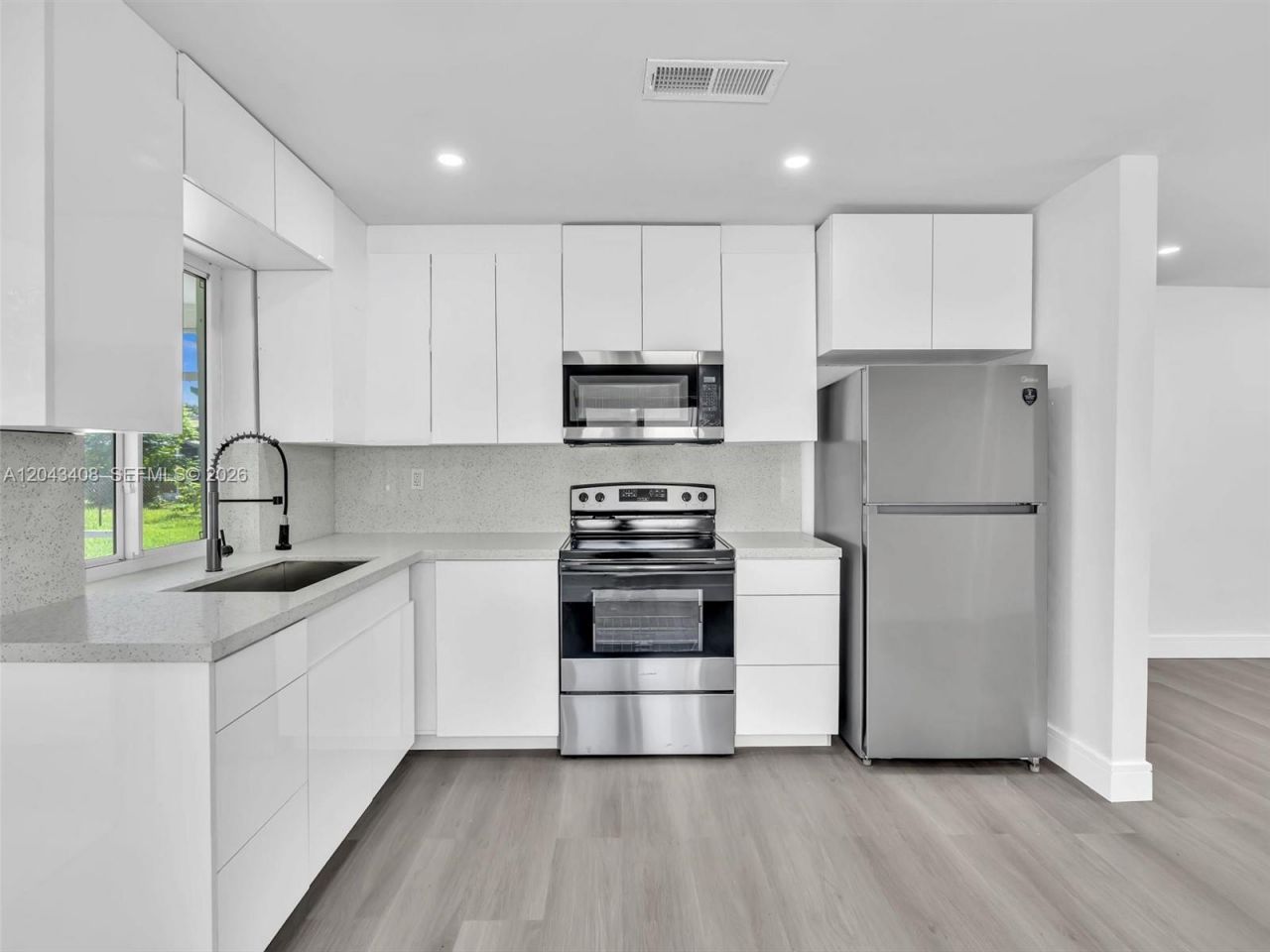 8145 Sunset Strip , Sunrise, FL 33322 Photo