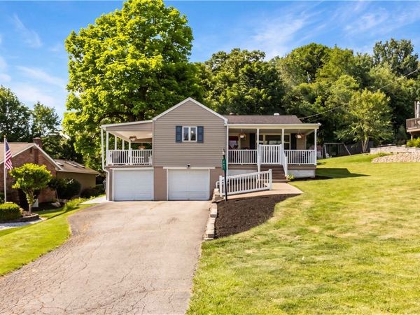 601 Jefferson St, Evans City, PA 16033