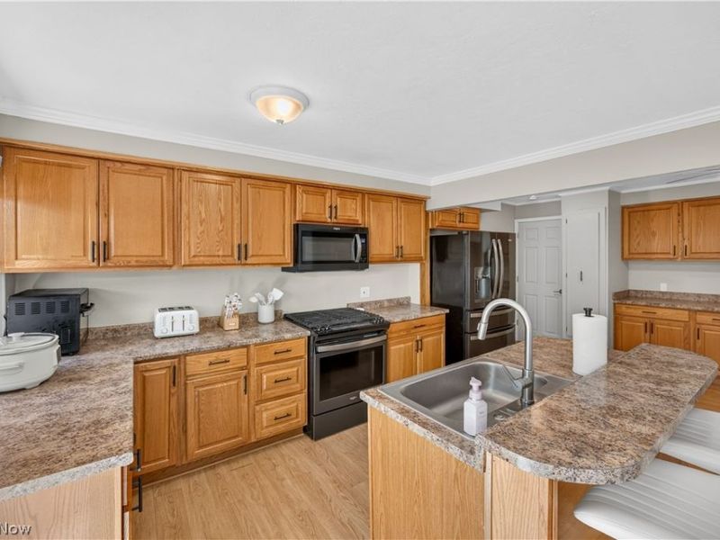 1211 Iroquois Avenue, Mayfield Heights, OH 44124 Photo 11