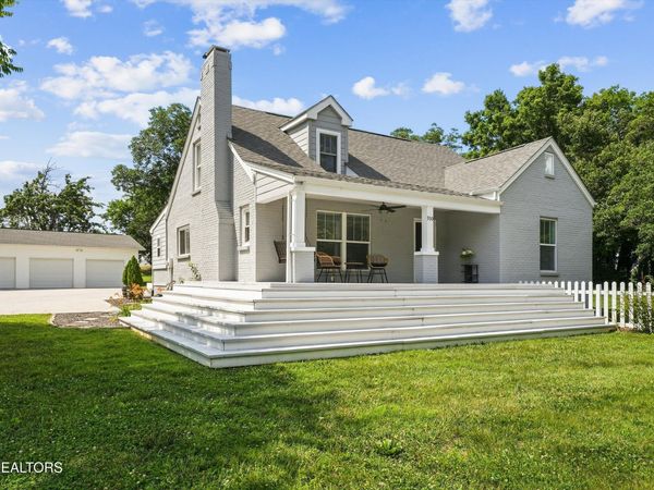 930 Gregg Rd, Friendsville, TN 37737