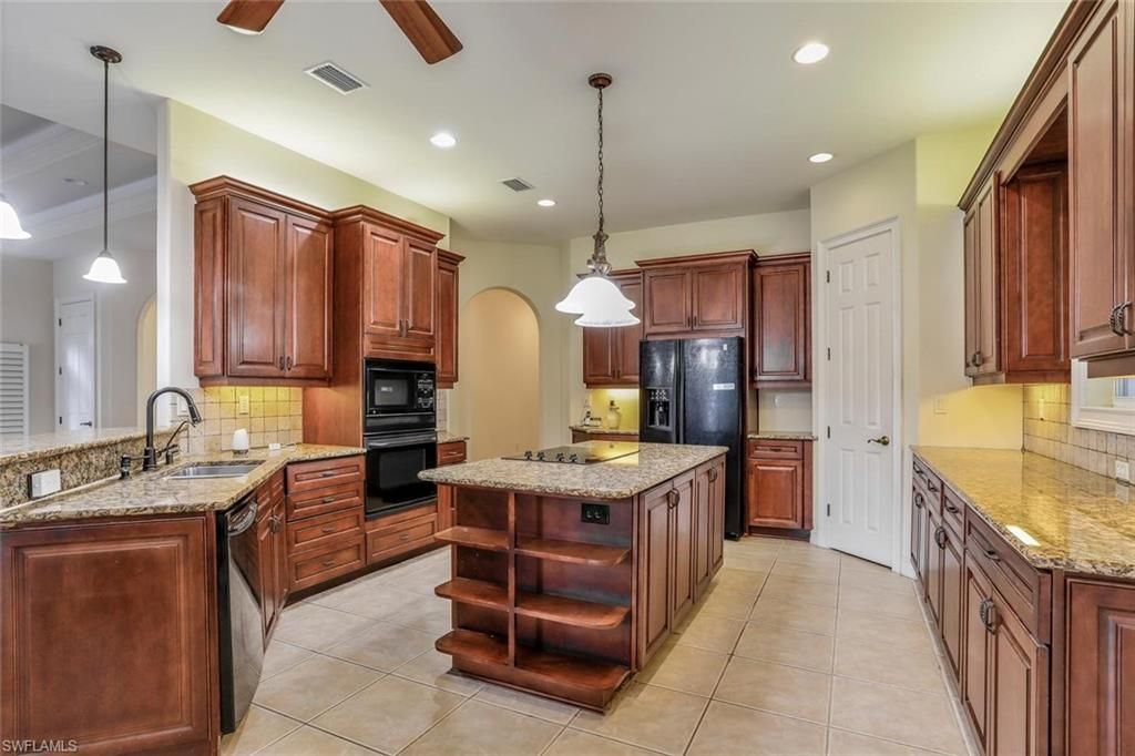 3155 Santorini Ct, Naples, FL 34119 Photo