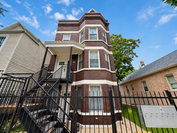 5409 S Winchester Avenue , Unit 3R, Chicago, IL 60609