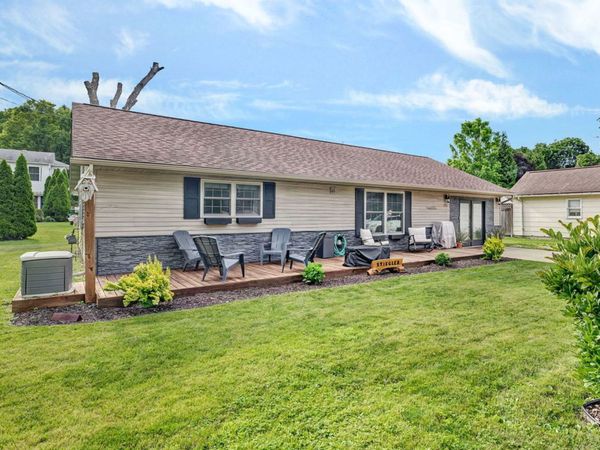 172 S Cash Street , Seneca, IL 61360