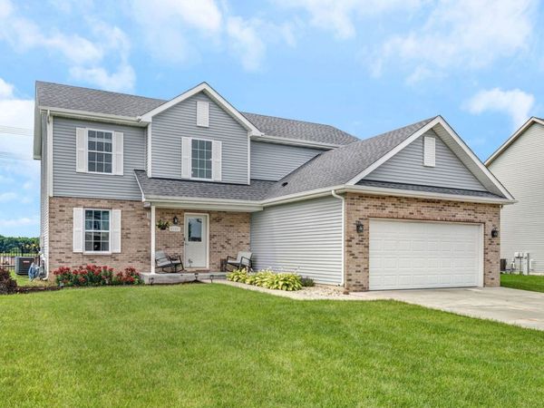 27337 W Deer Hollow Lane, Channahon, IL 60410