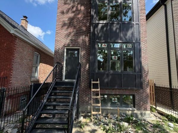 643 N Trumbull Avenue, Chicago, IL 60624