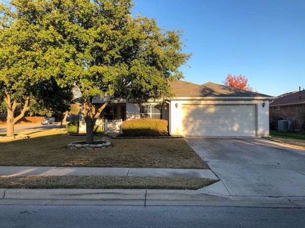 2100 Mir Woods DR, Leander, TX 78641