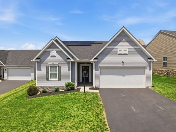 812 Curtman Ct, New Kensington, PA 15068