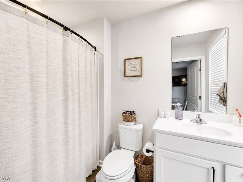 2741 Bishop Oval, Barberton, OH 44203 Photo 15