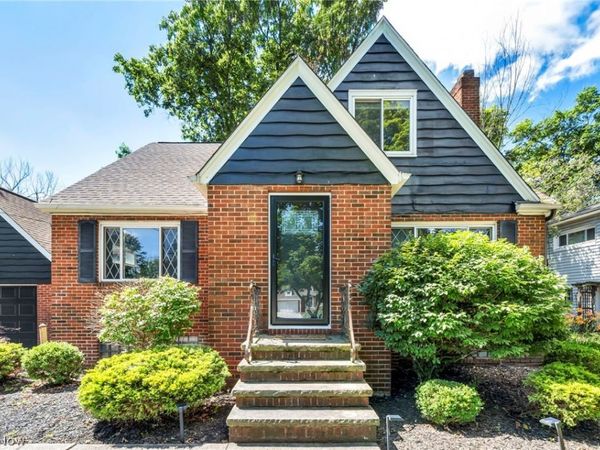 6524 E Pleasant Valley Road, Independence, OH 44131