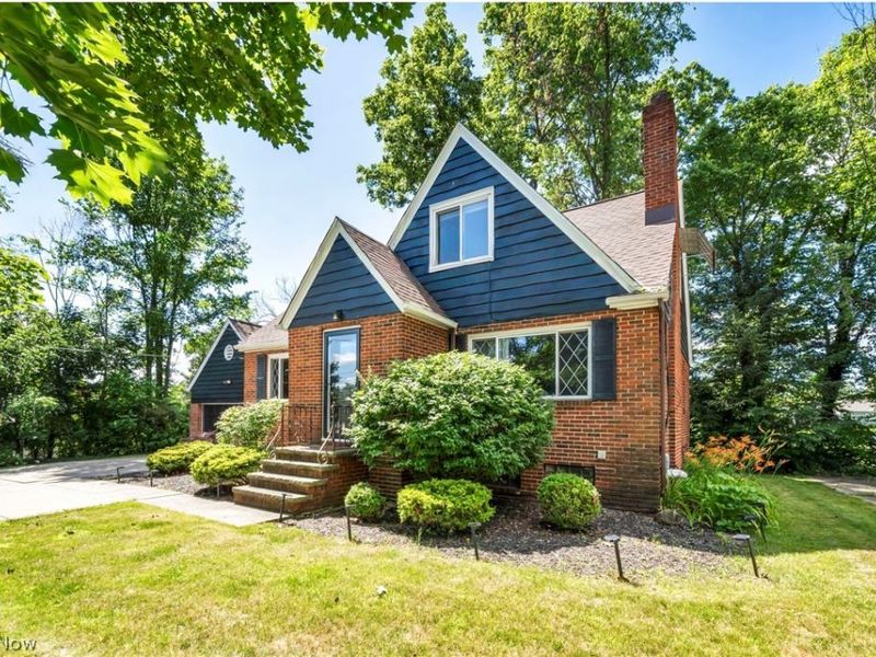 6524 E Pleasant Valley Road, Independence, OH 44131 Photo 4