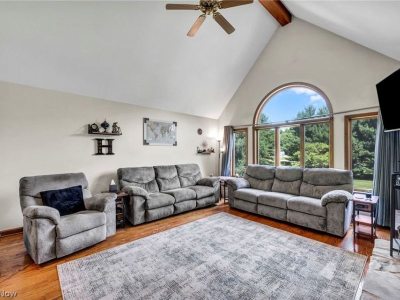 16420 Vernon Drive, West Farmington, OH 44491 Photo 10