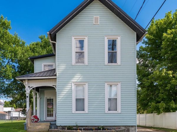 17 E Oak Street , Newark, OH 43055