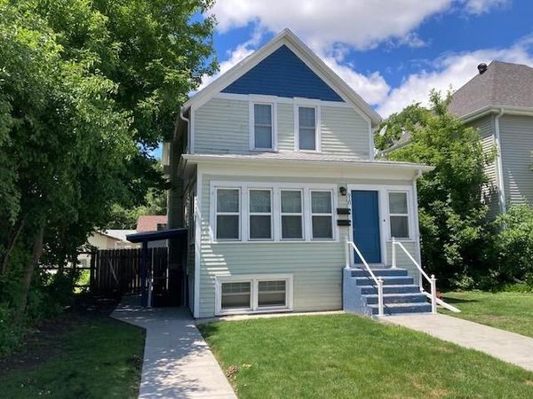 910 7th Street N, Fargo, ND 58102