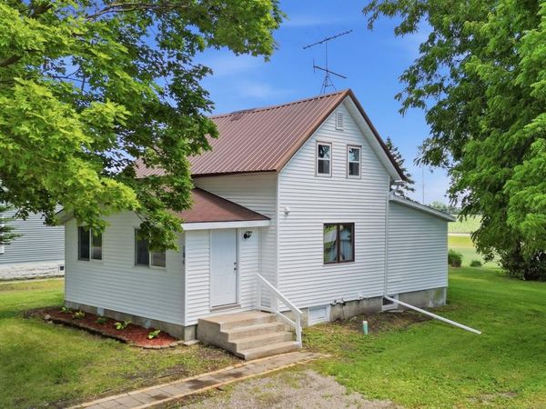 104 N Secor Street, Bricelyn, MN 56014