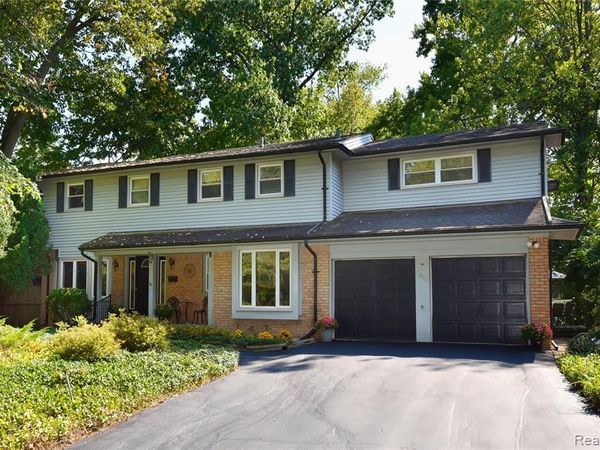 1850 Dorchester Road , Birmingham, MI 48009