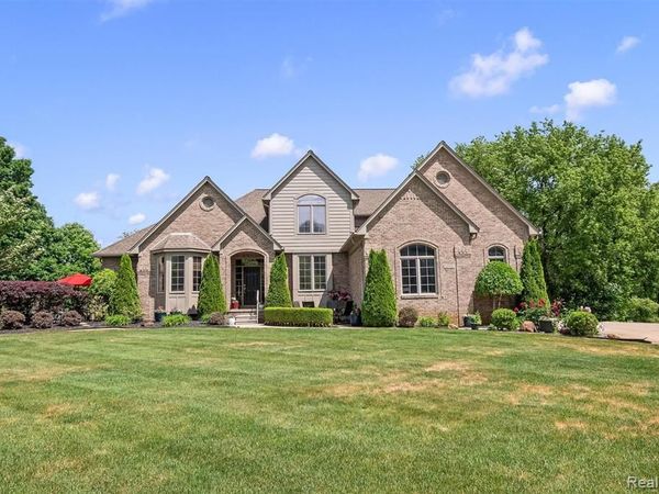 68960 Silver Fox Lane, Washington Twp, MI 48095