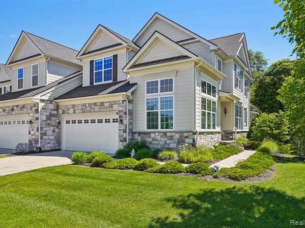 42832 Cardinal Way, Novi, MI 48375