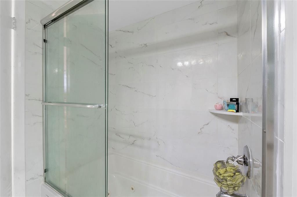 3100 NE 49th Street, Unit 807, Fort Lauderdale, FL 33308 Photo