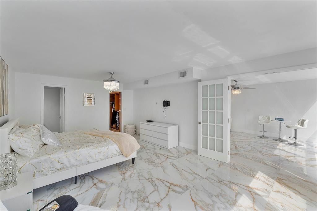 3100 NE 49th Street, Unit 807, Fort Lauderdale, FL 33308 Photo