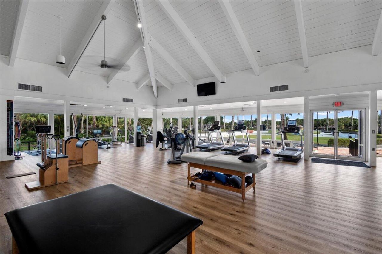 11863 Wimbledon Circle, Unit 524, Wellington, FL 33414 Photo
