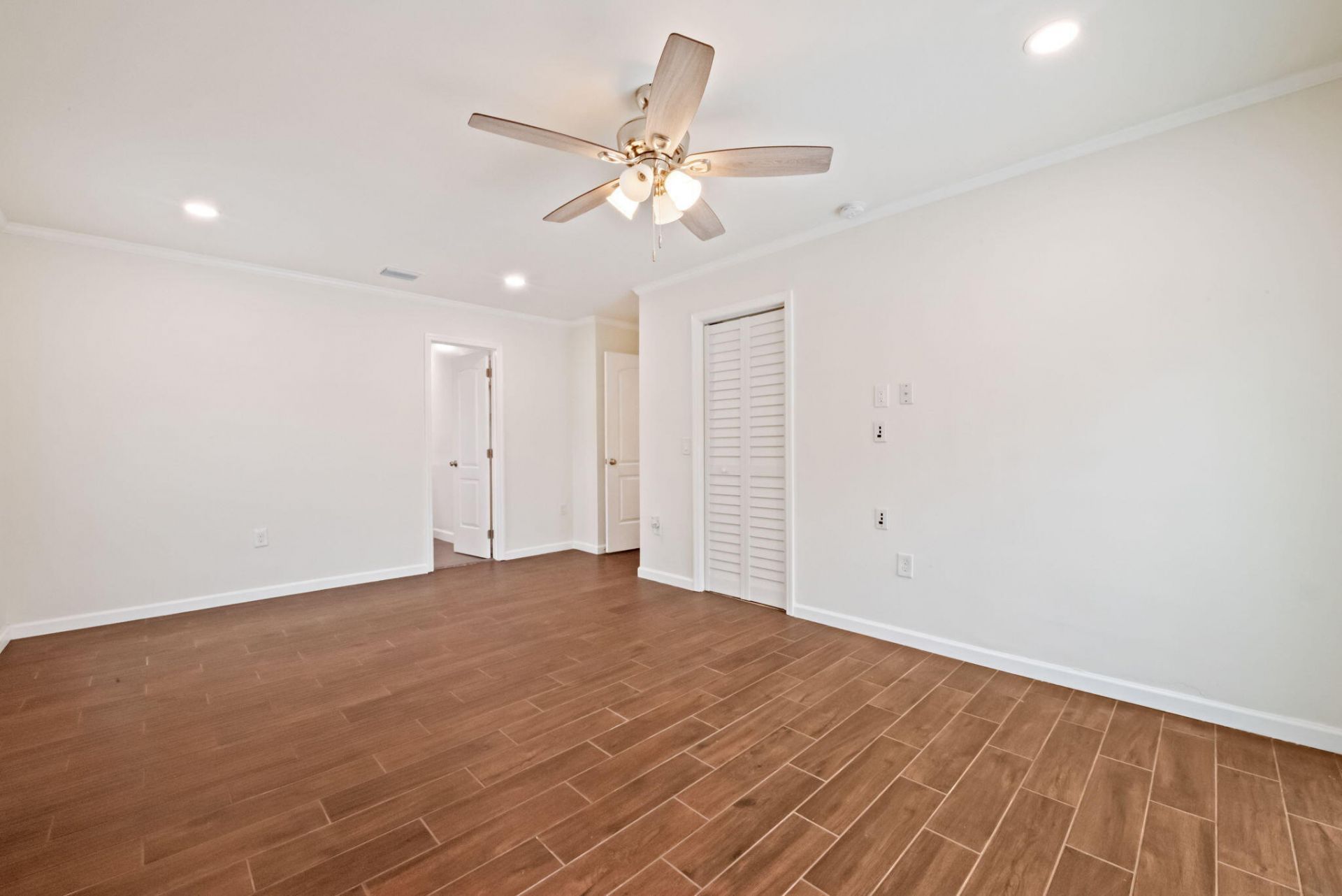561 SW 168th Terrace, Weston, FL 33326 Photo