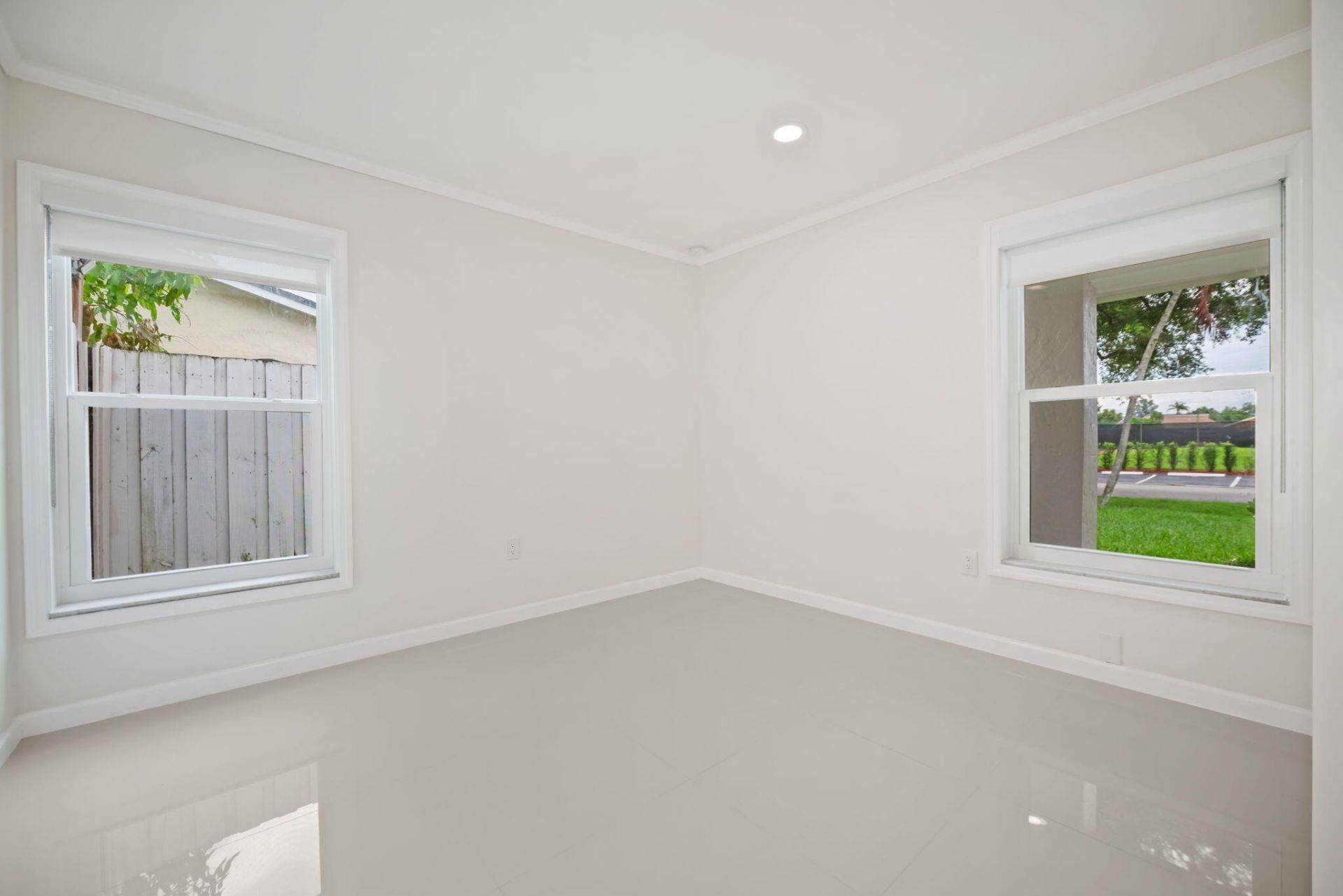 561 SW 168th Terrace, Weston, FL 33326 Photo