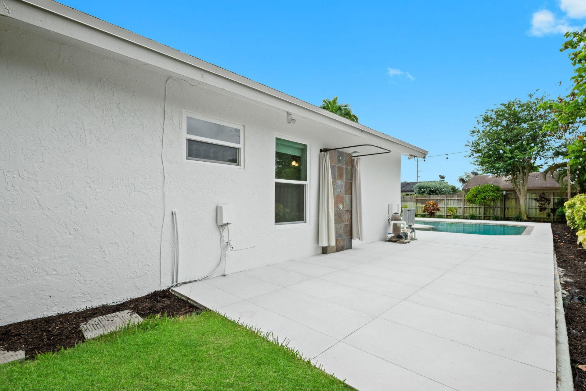 561 SW 168th Terrace, Weston, FL 33326 Photo
