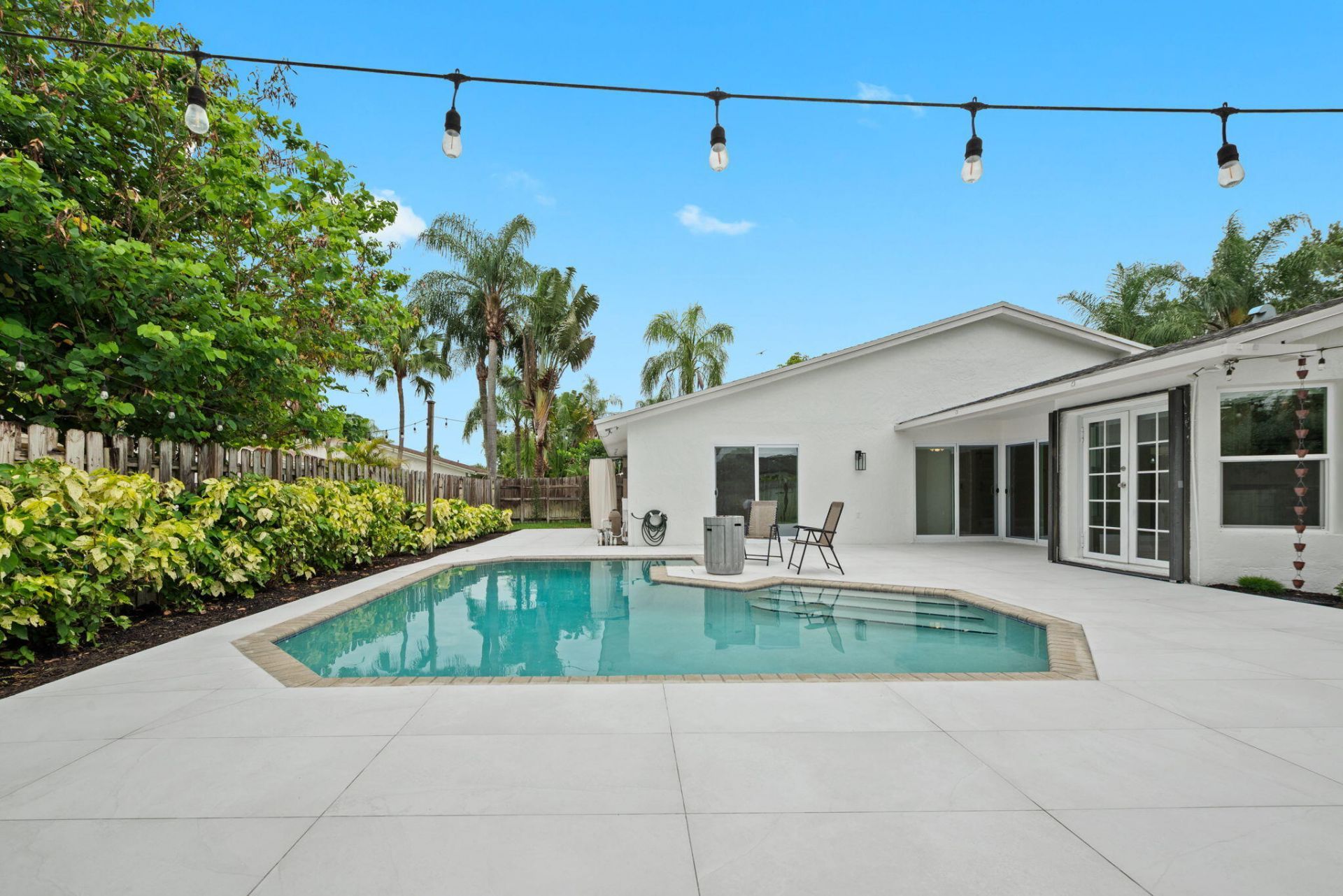 561 SW 168th Terrace, Weston, FL 33326 Photo