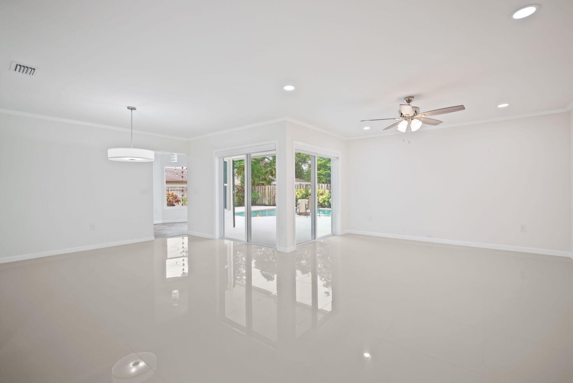 561 SW 168th Terrace, Weston, FL 33326 Photo