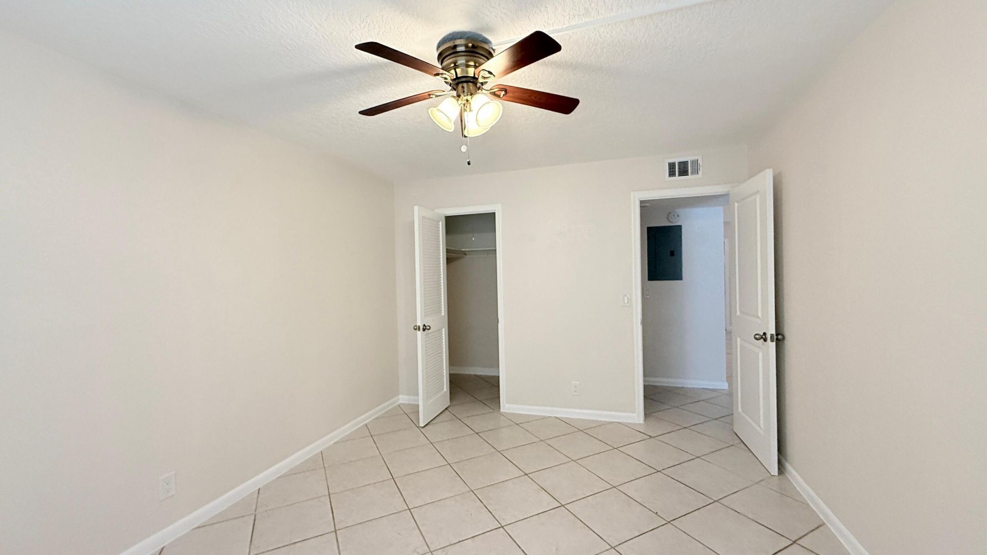501 W Kalmia Drive, Unit 2, West Palm Beach, FL 33403 Photo