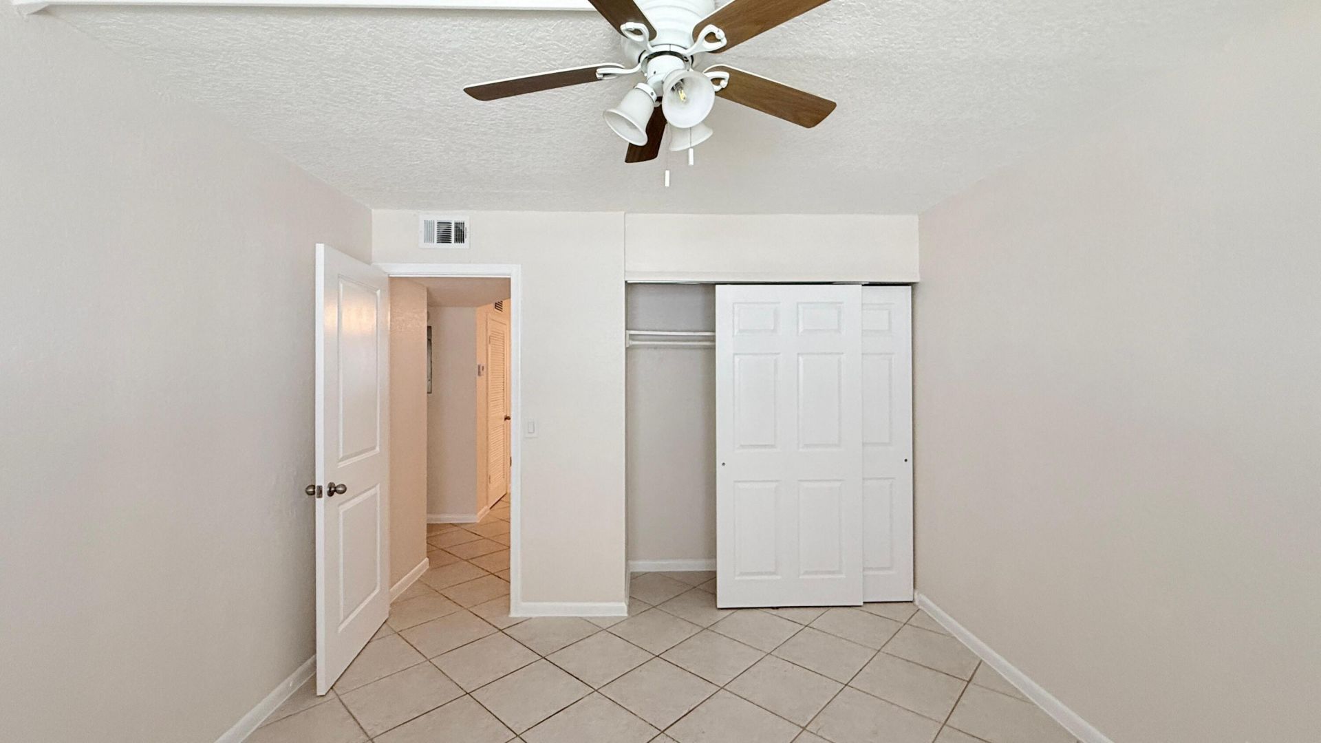 501 W Kalmia Drive, Unit 2, West Palm Beach, FL 33403 Photo