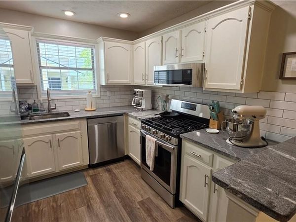 2698 Suwanee Way , Marietta, GA 30067