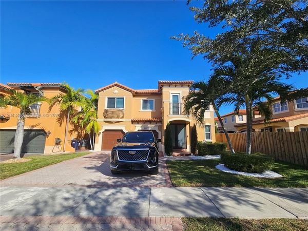 15561 SW 31st Ln , Miami, FL 33185