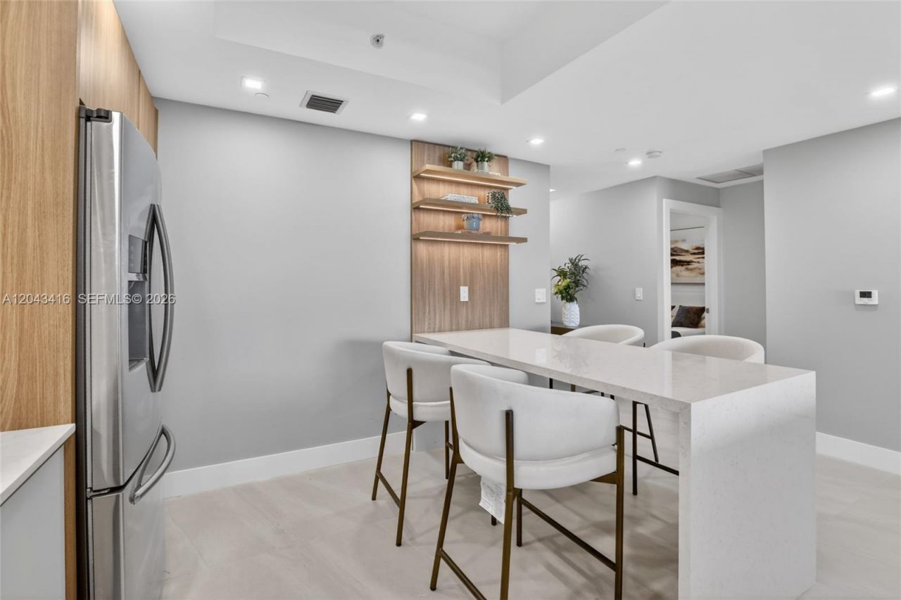 3330 NE 190th St, Unit 718, Aventura, FL 33180 Photo