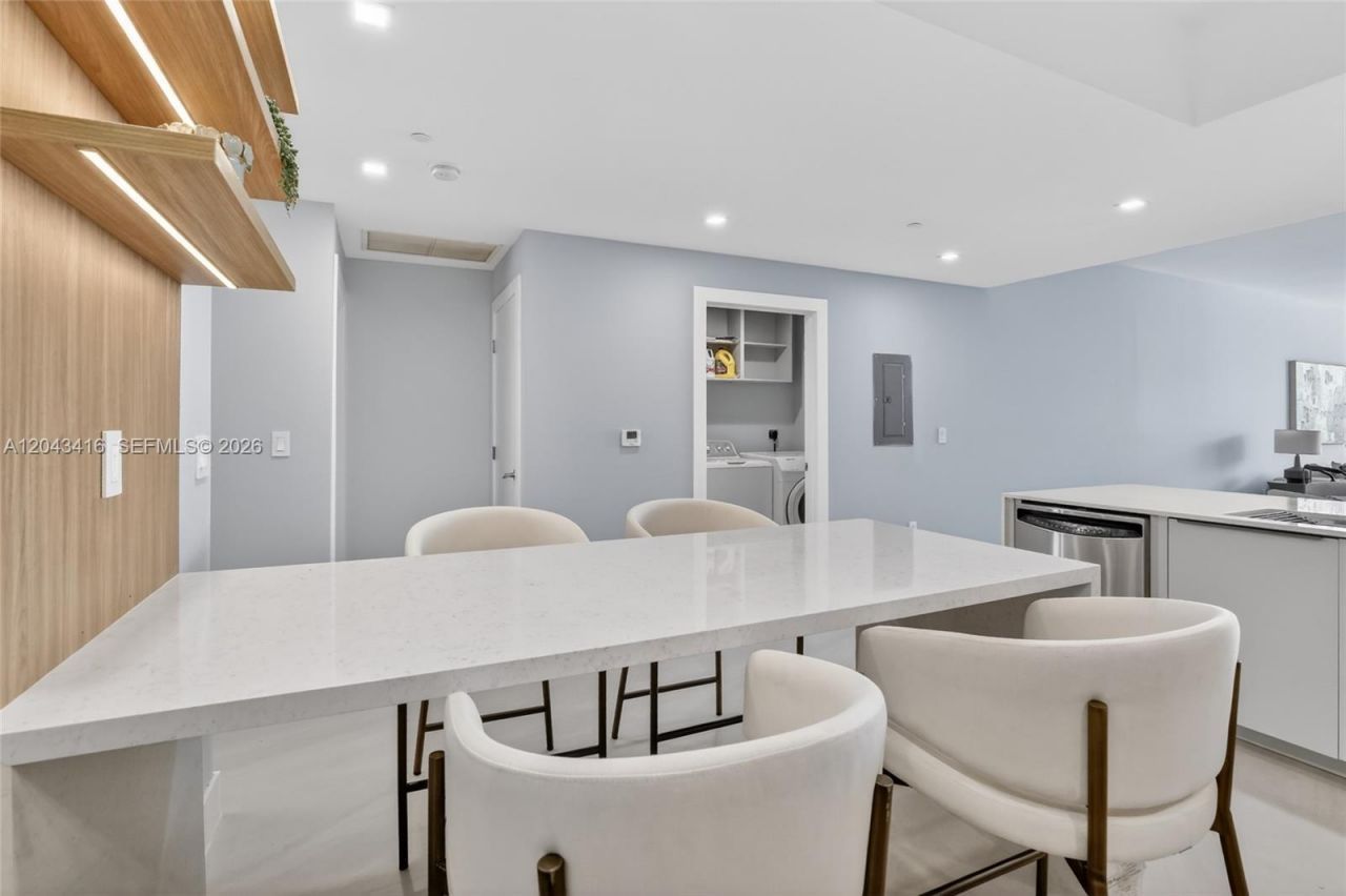 3330 NE 190th St, Unit 718, Aventura, FL 33180 Photo