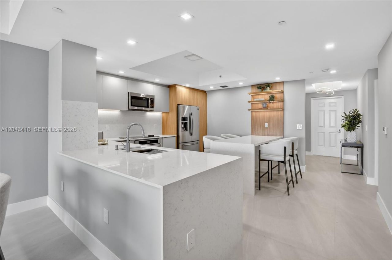 3330 NE 190th St, Unit 718, Aventura, FL 33180 Photo