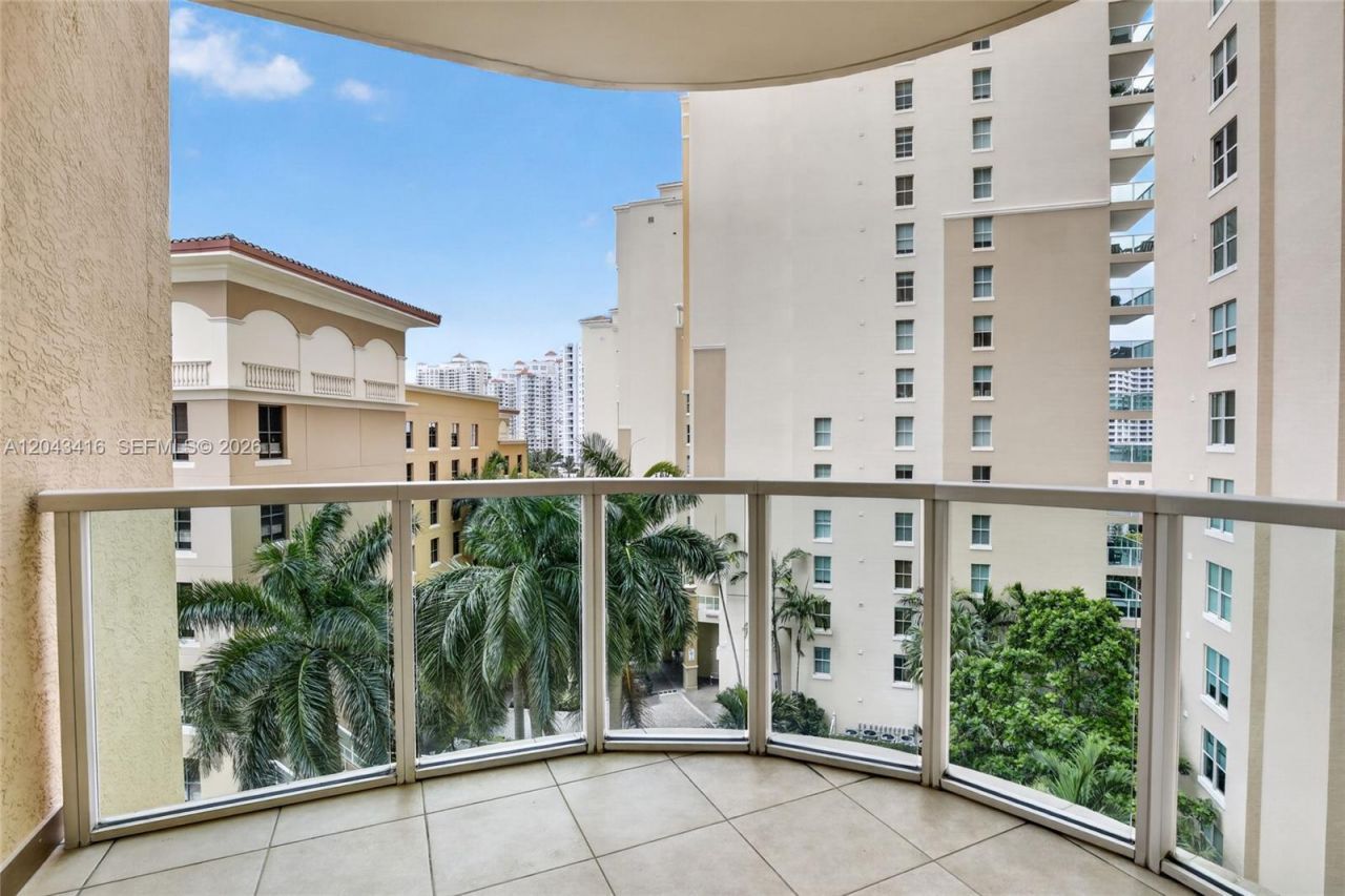 3330 NE 190th St, Unit 718, Aventura, FL 33180 Photo