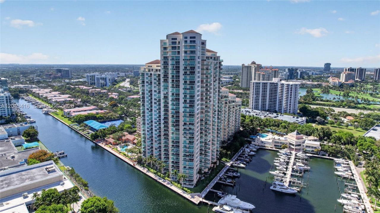 3330 NE 190th St, Unit 718, Aventura, FL 33180 Photo